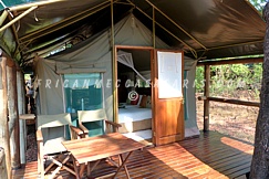 campmoremiokavango1 CAMP MOREMI
