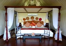 9. BOTSWANA SMALL HIGH QUALITY SAFARI CAMPS & LODGES OFFERING PERSONALIZED ACCOMMODATION SERVICES & GUIDING SERVICES