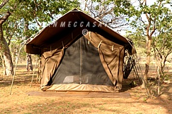 savutiundercanvas1 SAVUTE UNDER CANVAS