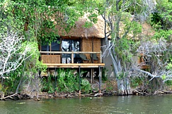 XUGANA ISLAND LODGE